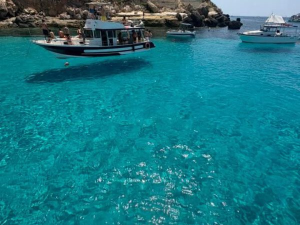 Pianeta Mare — gita in barca a Lampedusa